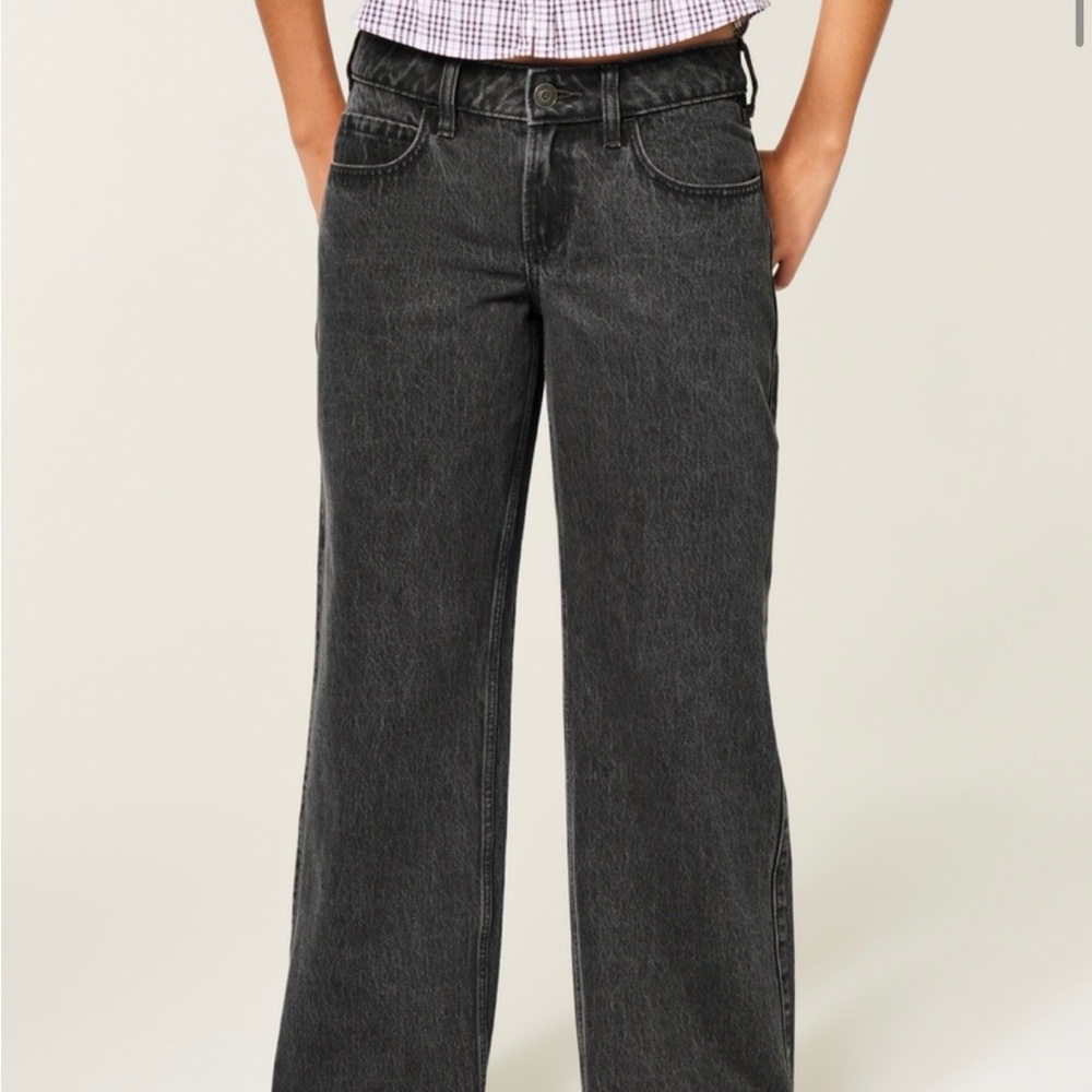 Hollister Low-Rise Wide Leg Jeans - Black Wash
